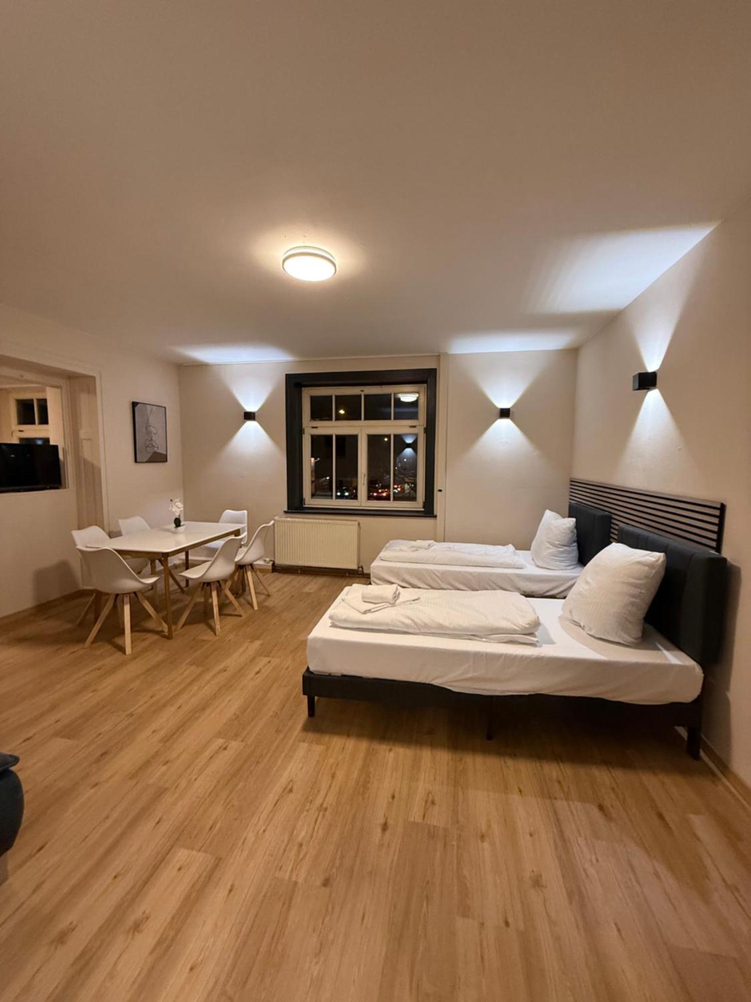 Crown Living Villa Blumenau Studios, Smarttv, Parkplatz Лустенау Екстер'єр фото