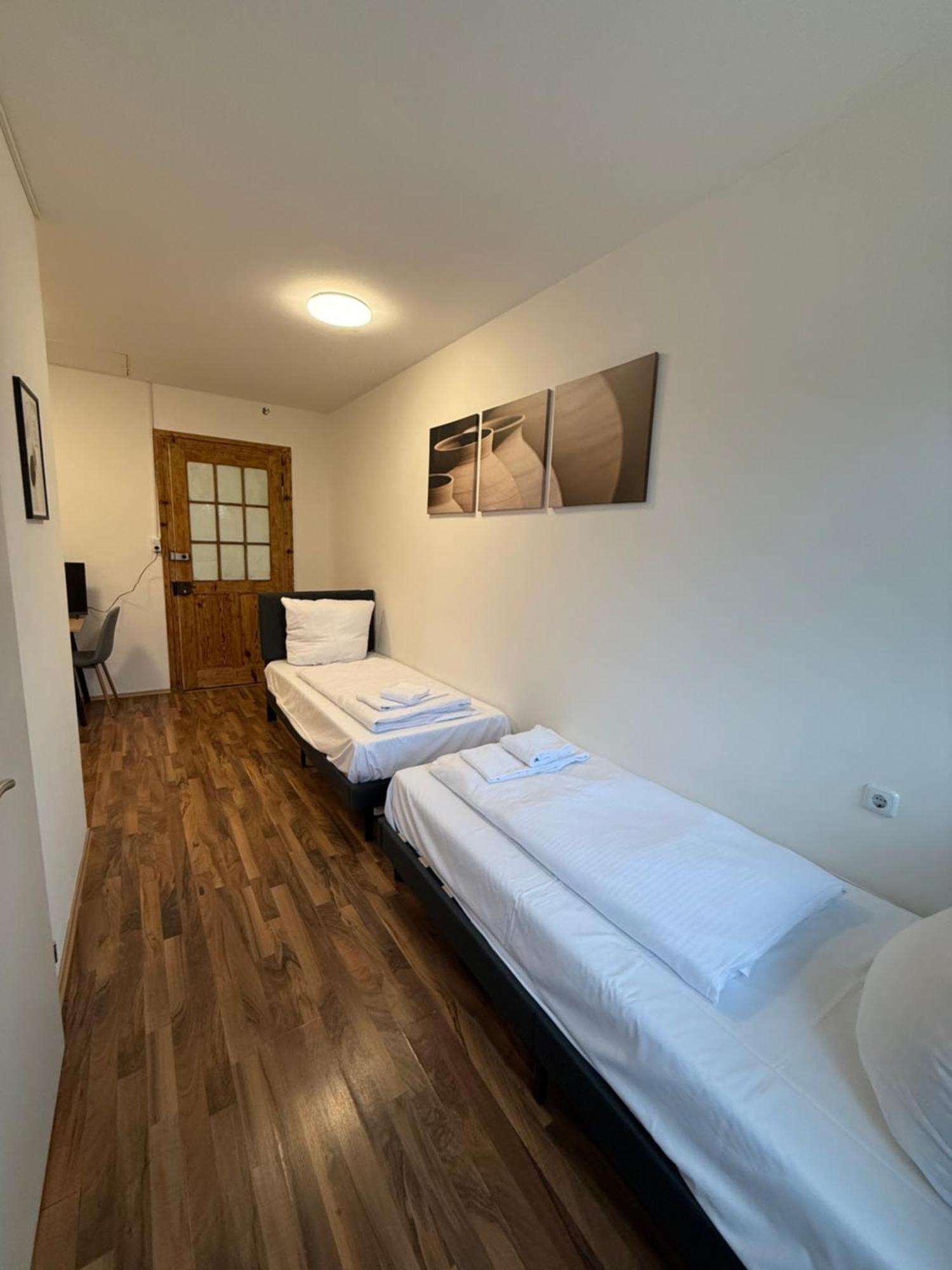 Crown Living Villa Blumenau Studios, Smarttv, Parkplatz Лустенау Екстер'єр фото