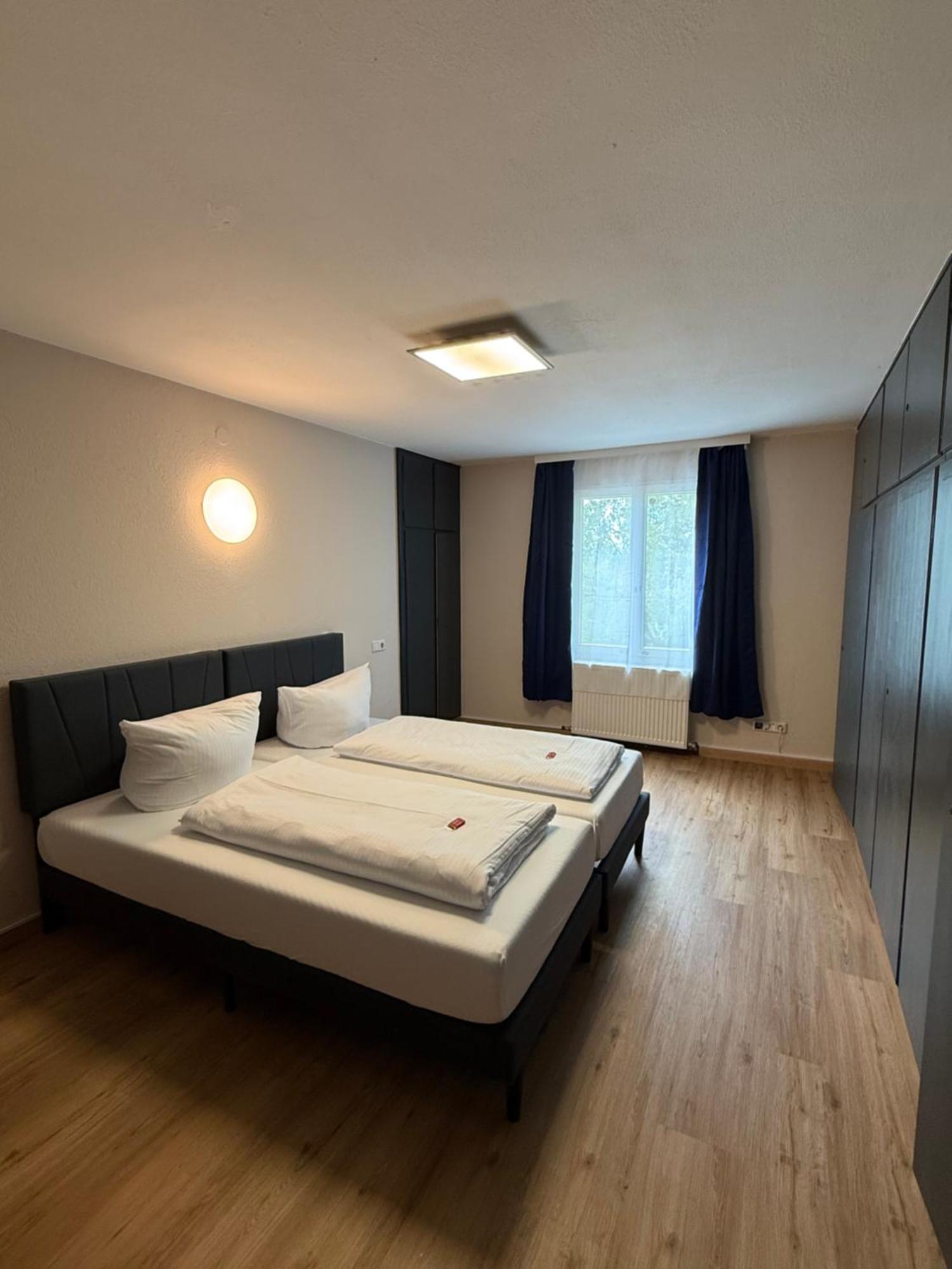 Crown Living Villa Blumenau Studios, Smarttv, Parkplatz Лустенау Екстер'єр фото