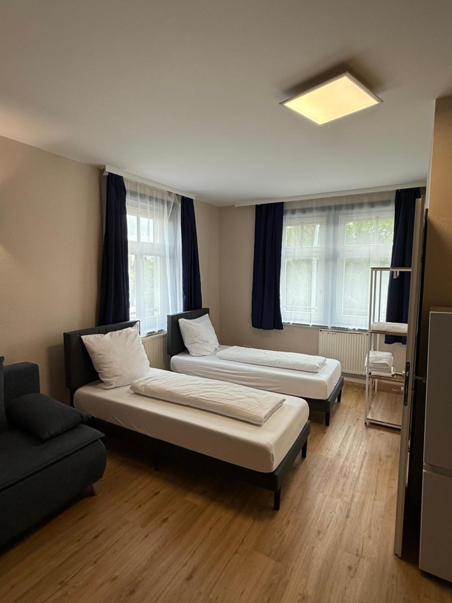 Crown Living Villa Blumenau Studios, Smarttv, Parkplatz Лустенау Екстер'єр фото