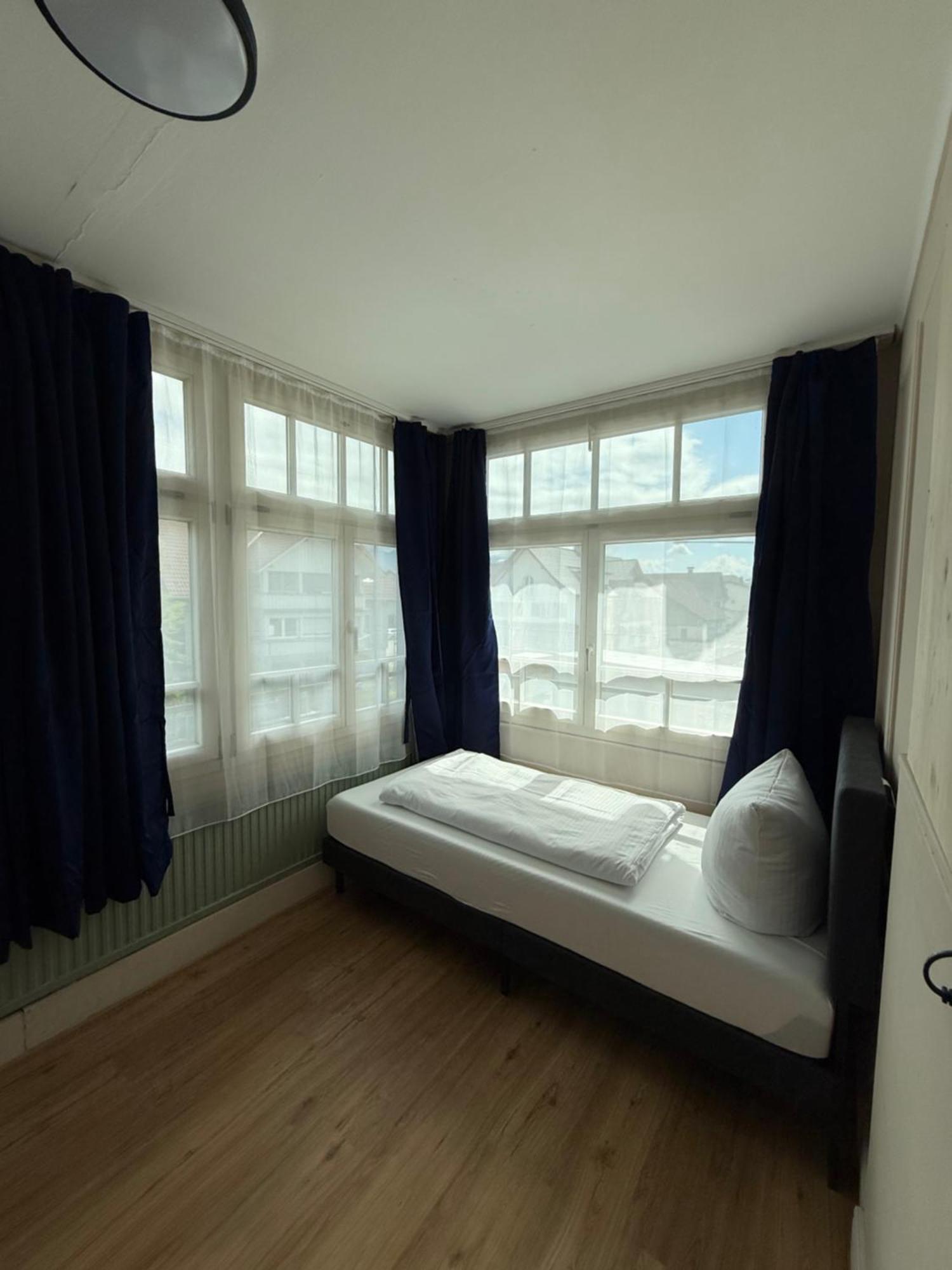 Crown Living Villa Blumenau Studios, Smarttv, Parkplatz Лустенау Екстер'єр фото